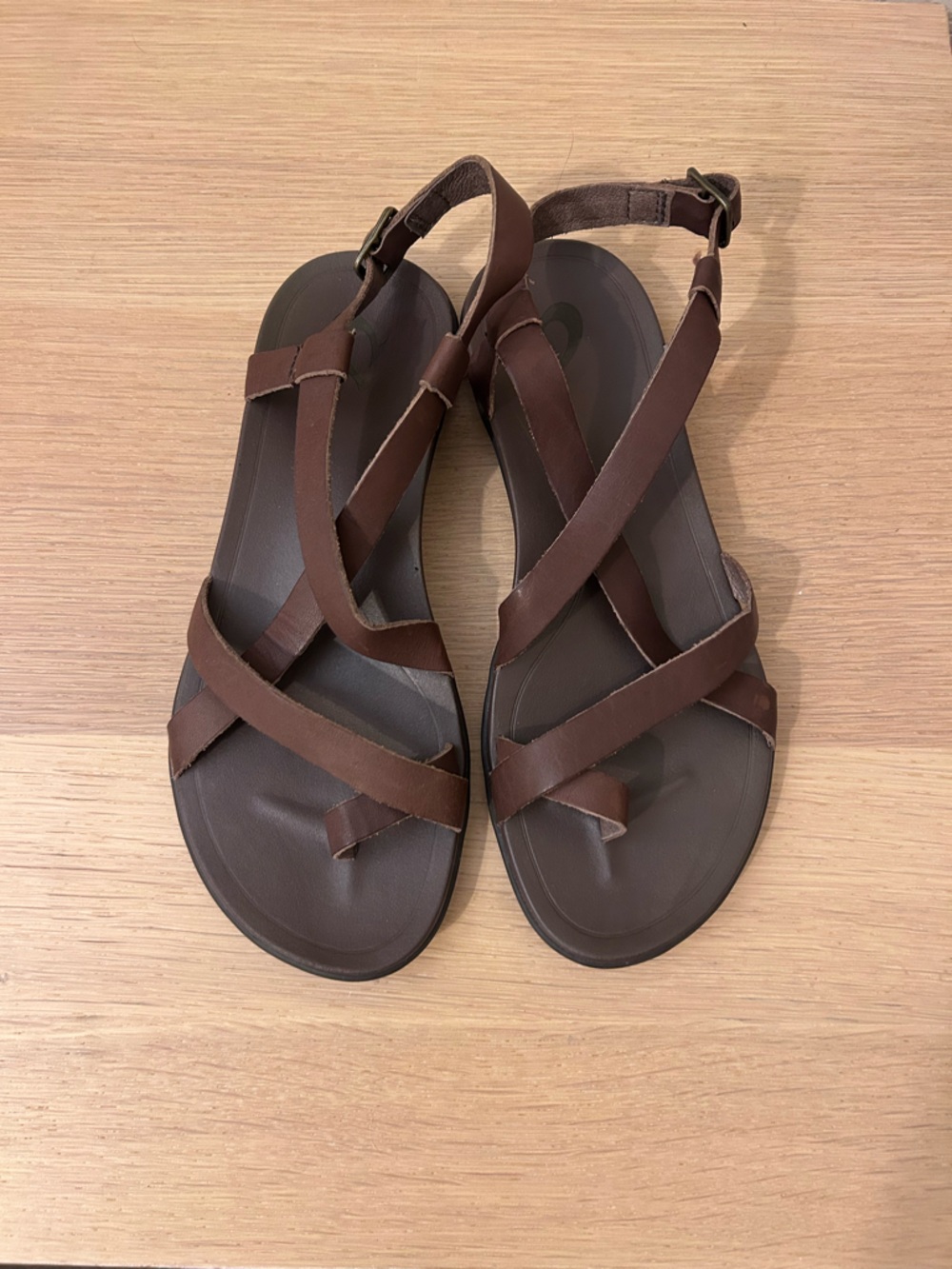 OluKai Upena leather sandals